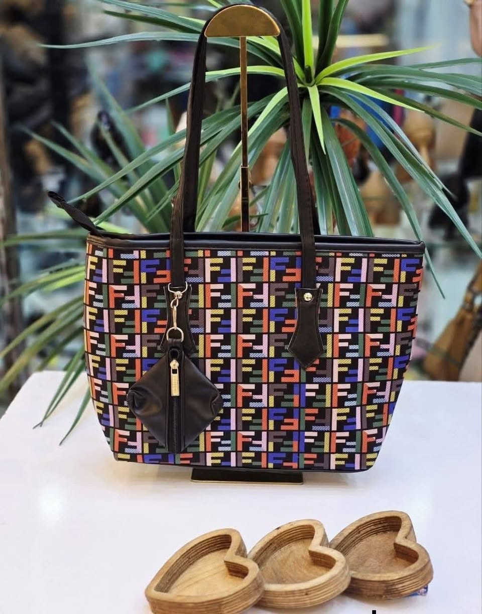 مساء الخير .... .وفرنا لكم .. 🍋🍋🍋
حقيبة   تصميم مميز و انيق ....
سعر ب5  الاف 
  العنوان : كوت / شارع الهورة / معرض الرواق  يوجد خدمة توصيل لكافة محافظات العراق 😍 واتساب *********** __*********** الجمال 🌹الأناقة 🌹 البساطة 🌹النزاكة 😁

#اكسبلور #اكسبلور_فولو_ي_حلو🔥😴_ي_عمري #اكسبلور_فولو_شوفو_البوستات_الي_قبل_راح_تعجبكم دهل اوران, واسط
