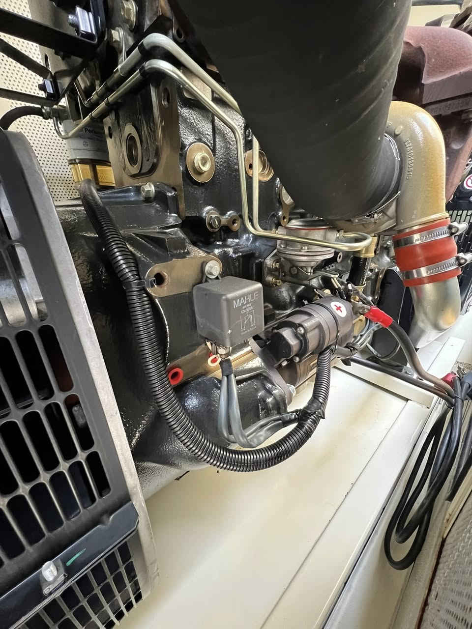 عرض
👈🏼موالد بيركز انكليزي اصلي 150 KVA جبيلي
👈🏼  كاتم نسبه الكتم 100/100 جبيلي 
👈🏼المحرك بيركز انكليزي اصلي 🇬🇧
👈🏼وراس التواليد لوري سومر فرنسي اصلي 🇫🇷
👈🏼ساعات العمل 6200ساعه زيرو 
👈🏼 موديل الموالد 2022
👈🏼ضمان الموالد عل حمل 
👈🏼للتواصل واتساب او الاتصال 📞
 📞***********👈🏼
(عباس الوائلي )

تنويه هام ‼️ 

متوفر نضام الاستبدال 🔀 تكدر تبدل موالدتك القديمه موالده جديده ويتم الاتفاق 🤝بعد التقييم 

تتوفر صيانه 👷🏼‍♂️ جميع احجام الموالدات البيركز الانكليزي و/ الكمز / دايو دوزان  بعمل متقن ونوفر لك خدمات عامه واستبدال عام في الموالدات 

معه تحيات (عباس الوائلي )
