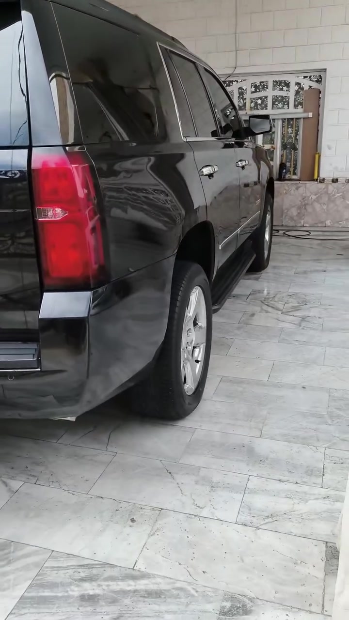 سلام وعليكم مستعجل تاهو خليجي لون أسود سيارا بيه بس بارد فقط وباقي ملاحضات ولباقي كفاله سيارا حلوه وجديده ما ناقصها شي مكان بصره وعادي ذا مراوس تاهو سوبر بان جمسي أو لاندكروزر ***********
