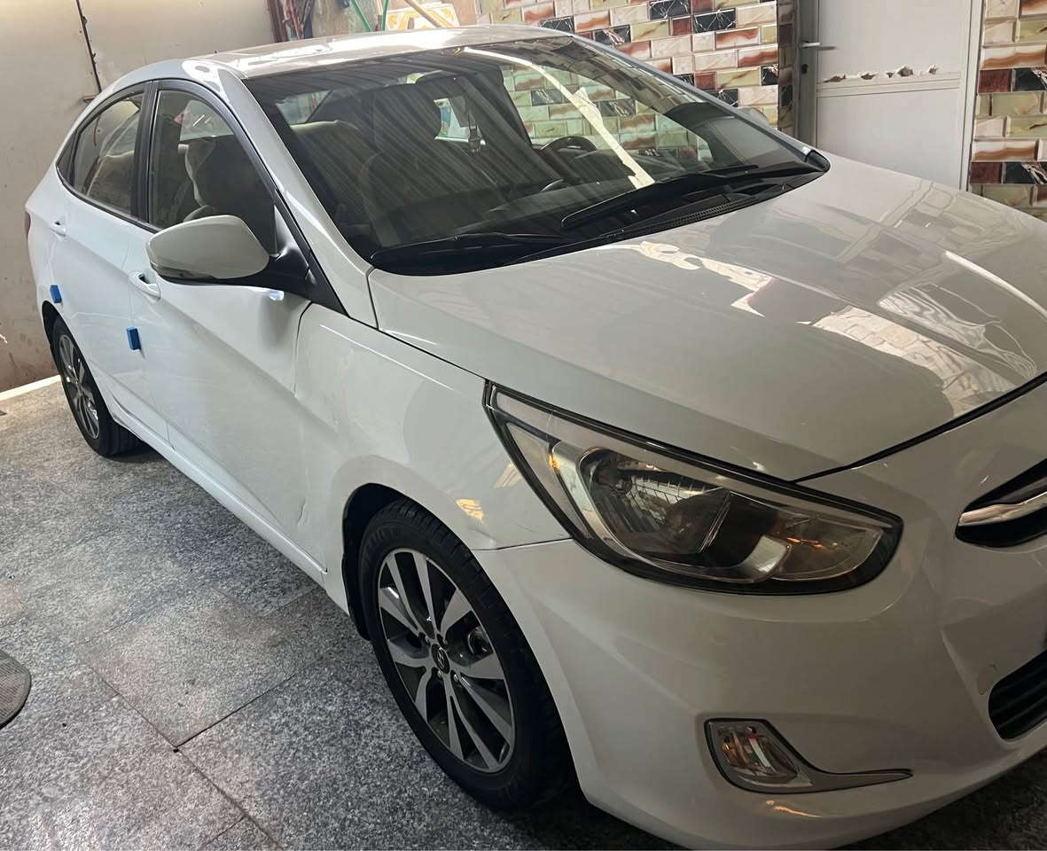 اكسنت وارد خليجي  موديل ١٥  مكينه ١٦٠٠ فتحه مكفوله  رقم بصره الجديد جاهزه السياره للأخير السعر 95 وبيه مجال *********** البصرة, العراق
