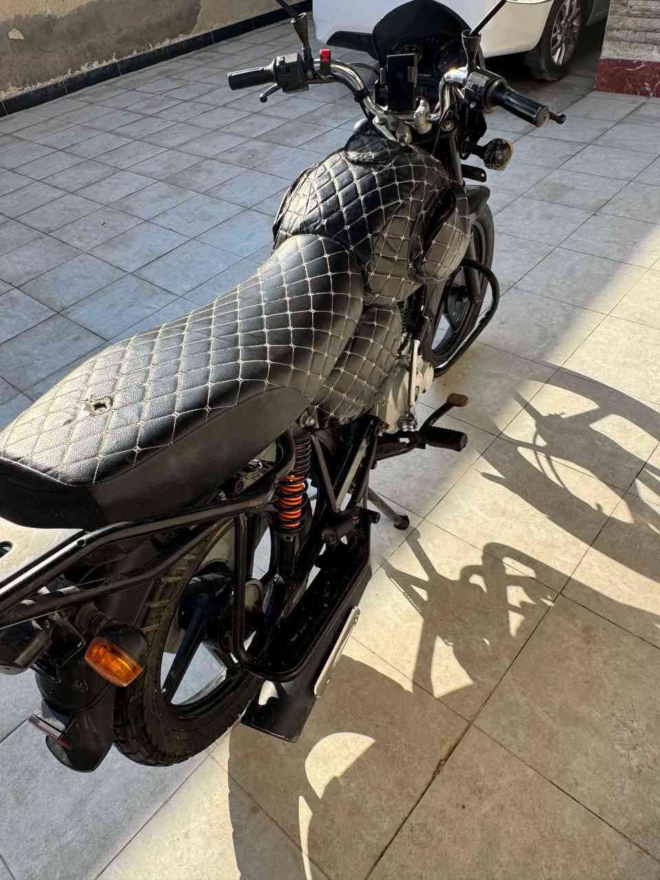 دراجه بوكسر مديل 22 طالعه بل 23 دراجه مال جناين الله يشهد صارلهاا سنه ما طالعه للشارع سعرهاا 2300 متواجد وتساب وعلى سريحه *********** الزبير, البصرة
