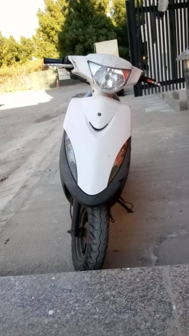 ماكس عدله صارلها اسبوع نازله رمبه بوشه 55 بلادي دبل خلفي رياضي دراجه شلعتها تخووف
بلاديه من التاير للتاير 

السعر :1٫050٫000 مليون وخمسين الف

مكاني بغداد البياع متواجد ع الفيس  شباب للاتصال ***********
