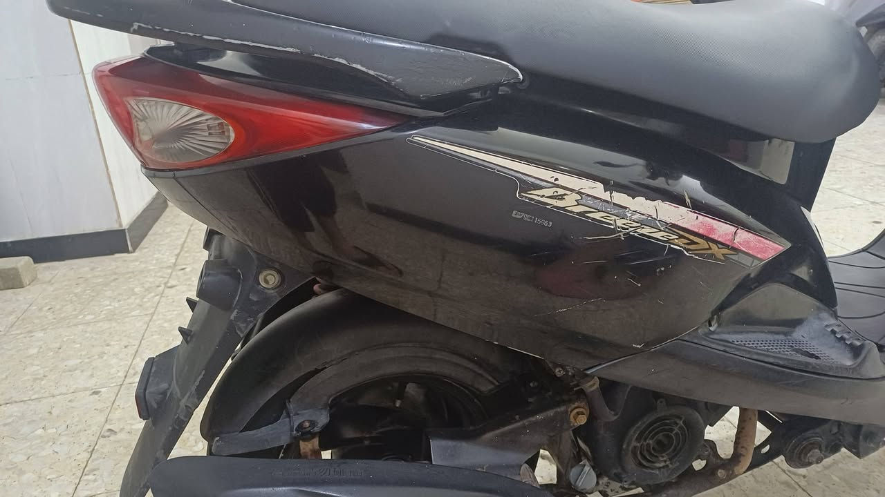 بريز للبيع الدراجة جاهزة مابيهة اي نقص السعر ٦٠٠ مكاني النهضة ***********
