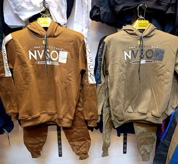 يا الله وصل سويتر مفسول داخل مبطن 3خيط كافه الاوان وقياسات
سعر فول مناسب 10الاف اليلك شبابي سعر 10الاف فقط 
تراك لولادي كامل سعر 10 الاف عنوان دلي عباس فلكه مقابيل جامع عمار بن ياسر 
يوجد خدمه توصيل  رقم *********** هله بيكم
