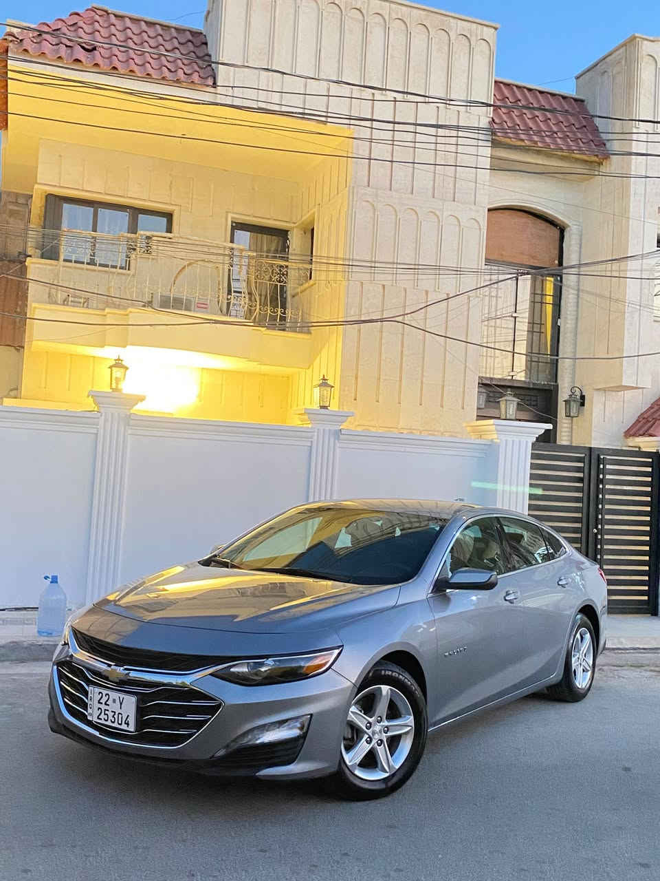 " السلام عليكم "
لليدور (نضيف ، بدون صبغ ، كلين ) 
_ شوفرليت " ماليبو " 
_  موديل { 2023 } 
_لون نفطي    
_رقم اربيل بأسمي هزة وسنوية قبل يوم رقمتها
_مواصفات  " LT "  
_رادار امامي 
_داتا شو
_كامرة امامية تفاعلية لمراقبة خط السير (تحذيرات)
_كامره خلفيه دواره 
_تحديد مسار 
_هاند بريك بصمه
_اوتو ستوب 
_مقعد السائق كهرباء
_مقاعد امامية تدفئة
_بصمه تشغيل وابواب وصندوك
_تشغيل عن بعد 
_لد امامي 
_كشاف نهاري
_ تبريد مناخي منفصل 
_شاشة كبيرة تدعم نضام ابل كاربلاي + اندرويد اوتو(واير ليس) + جميع اعدادات السيارة 
_ تحكم بالتبريد والمناخ من الشاشة
_حادث السيارة موضح بالصور داخل المنشور بارد قليل يم البكلايت راجع PDR بدون صبغ 
_ السيارة دخول جديد 
_ماشيه 68 الف بامريكا بالعراق ماشيه الف فقط يعني صار 69 السيارة بحالة الوكاله وبكتلوكات الشركة من اصغر تفصيلة بيها لأكبرها حالها من حال الكلين والزيرو
 _مكاني بغداد السيدية 
_السعر 132 $ بيها مجال قليل 
                      ***********☎️

