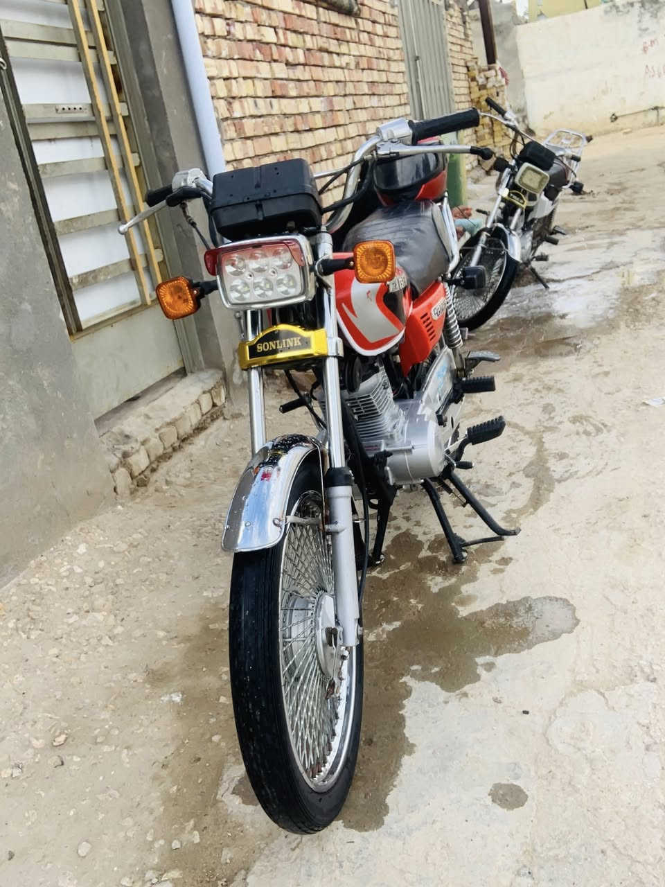 سلام عليكم تايكر للبيع مديل 2021اوراق الدراجه كلشي مناقصها مال جناي وشوفه عينك نضافتها مبدله بس رنكات سعرها 450وبيها مجال بسيط مكاني الحمزه الغربي***********مامتواجد خاص
