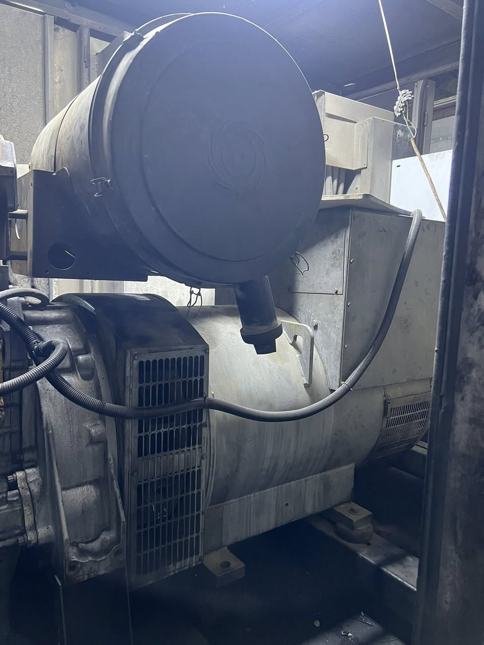 سلام عليكم مولد بيركنز 2500 البيع كاتم بلادي مجفت جديد بغداد المنصور المزيد التصال علا رقم ***********
