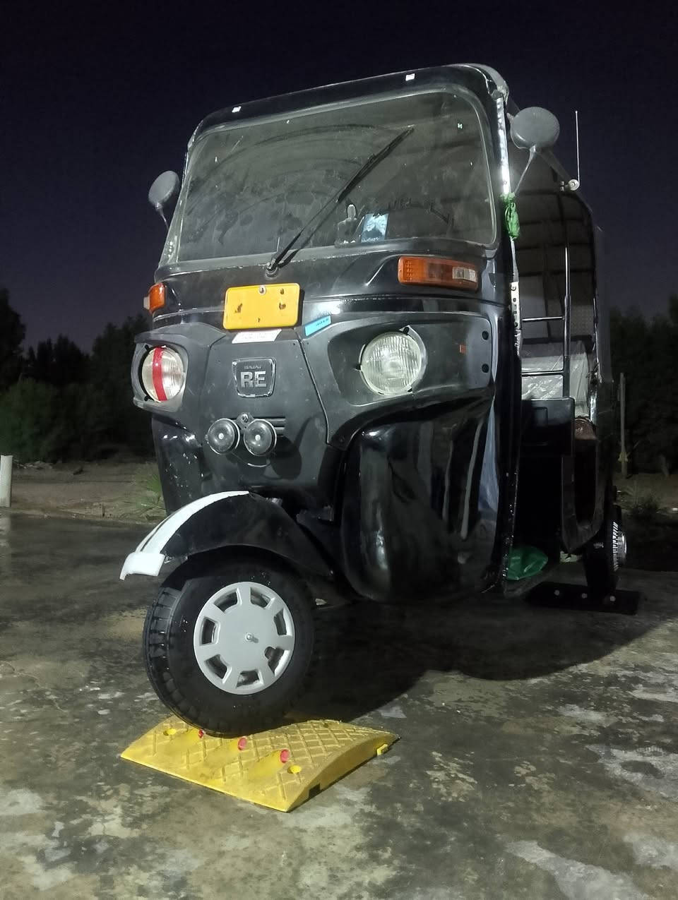 السلام عليكم تكتك للبيع 2019 شهر 12 يوم 30 واصله للبصمه تكتك حلوه خير من الله 5800 وبيها مجال***********
