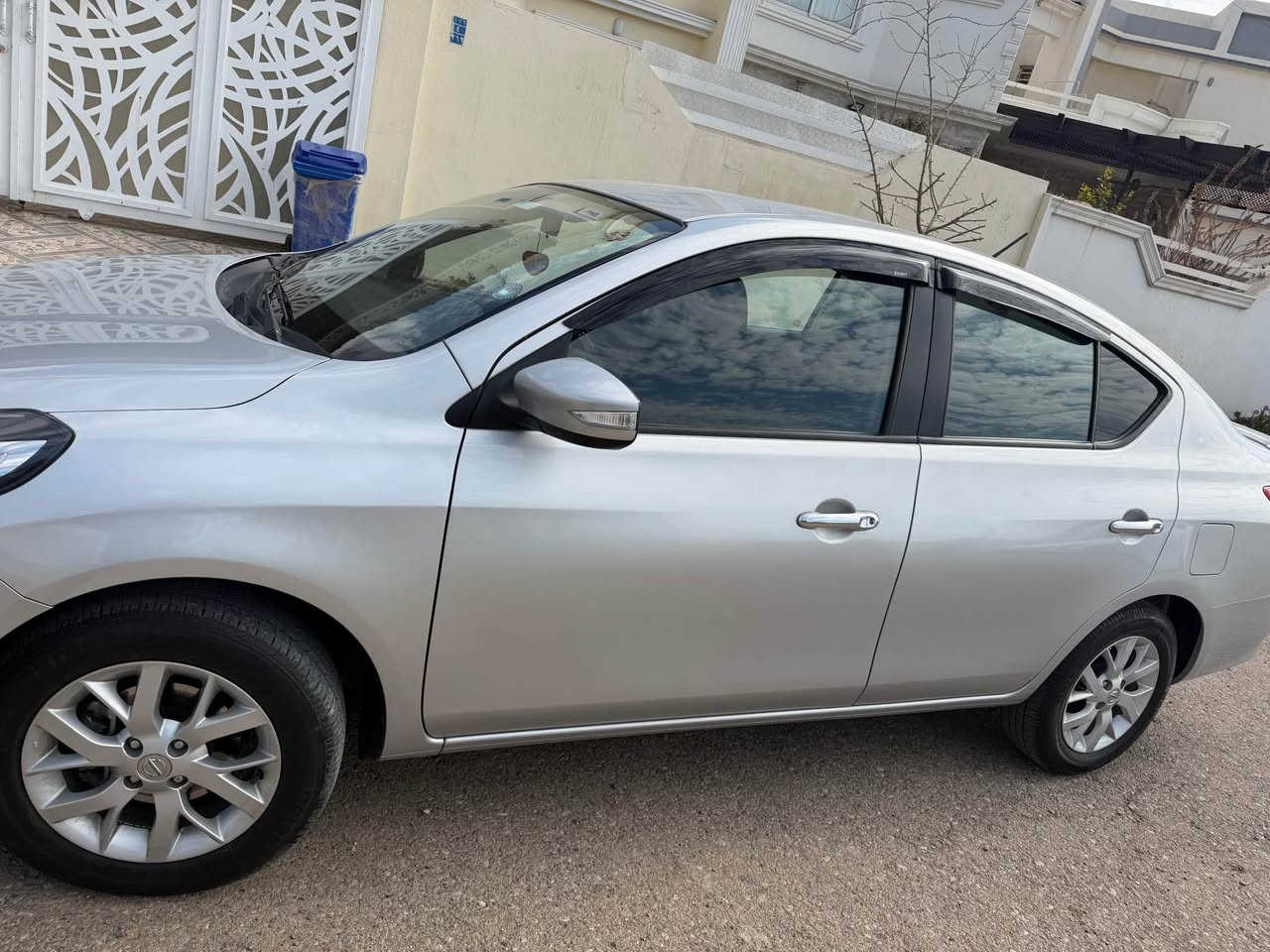 نيسان صني 2024 لون رصاصي ماشية50،000 سيارة نظيفة هواي 
مواصفات: ويل كب بلادي 
تبريد قطعتين
شاشة وكامرة
اشارة بل مراية
داخل اسود 
الضرر:تعديل اقل الشبر بارد جاملغ جهه السايق 
سعرها 125 بيها مجال أربيل, العراق


**إذا كنت صاحب هذا الإعلان وتريد حذفه لأي سبب، رجاءا أرسل رسالة إلى الدعم الفني**