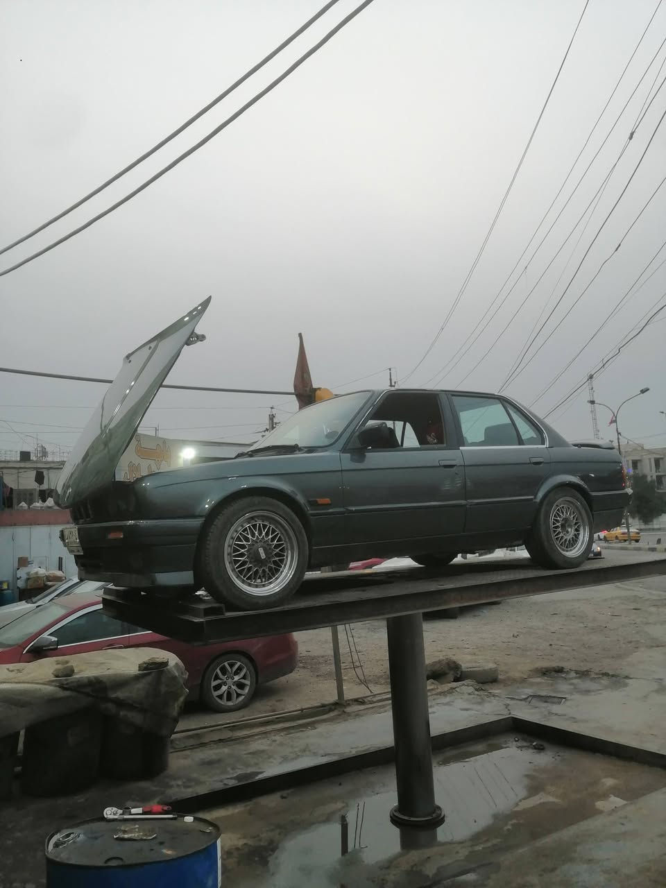 سلام عليكم اخوان بيم زعره سيار جاهزه تبرد شغال موديل ٩١ وتماتيك محرك ٦ بغداد شراي هاذه رقم *********** مكان دوره
