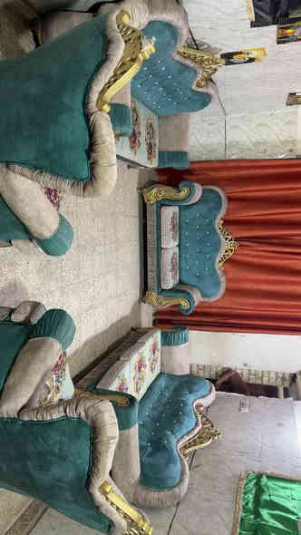 ملكي 10 مقعد 💺 جديد استعمال قليل نضافه فوووول اي ضرر مابي خشب بلوك كلش ثكيل سعر ,,370,,بي مجال مكان لبياع ***********يوجد واتساب
