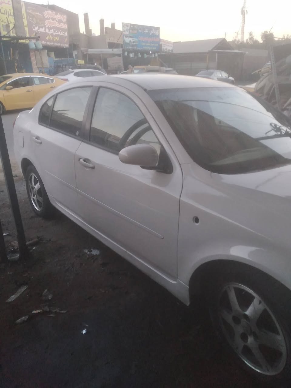 سلام عليكم بروتون بيرسونا رقم بغداد مصبوغ عام للجماليه السعر ٤٥ ورقه كير اتوماتيك بيها نواقص بسيطه موديل ٢٠٠٩ العنوان بغداد الجديده اتصل ***********
