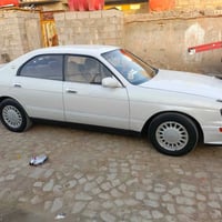 سياره تيوتا مصبوغه جماليه مكفوله كص وضربه 07803593564