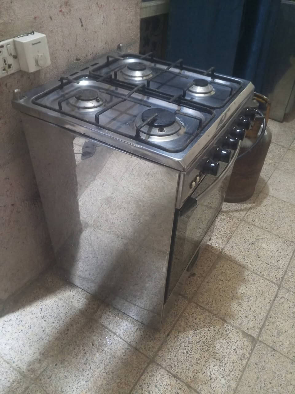 السلام عليكم طباخ يونير نضيف وشغال عل فحص فرن فوك وجوه شغال بغداد المدينة الصدر الحميديه بالبدايه يم سيطره سعره ٨٥ وبي مجال


**إذا كنت صاحب هذا الإعلان وتريد حذفه لأي سبب، رجاءا أرسل رسالة إلى الدعم الفني**