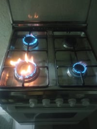 طباخ للبيع بسعر مناسب جداً 07827181214