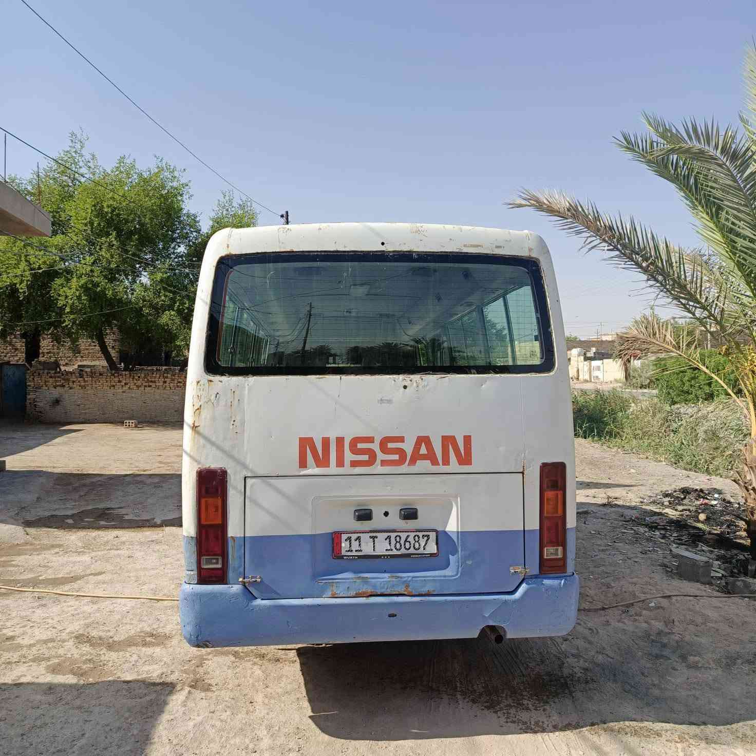 كوستر للبيع نيسان موديل 2002 رقم انكليزي بغداد مصفرة هيئه وغرامات مكانها ديوانية مركز سعر 105 محرك وكير كازكرنفال شرط لاتنقيص ولا تبخير حصة كاز سيارة حلوة الاتصال *********** ديوانية مركز
