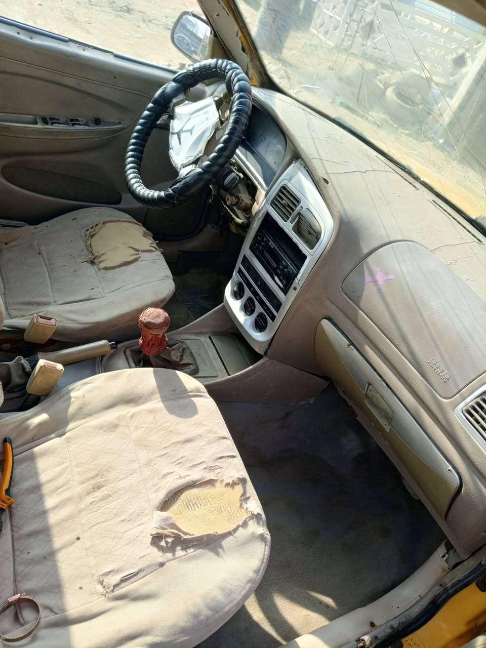 شيري كوين 2011. راعيه الشرعي ماندله مكلف بالنشر السعر.  8. وبيه مجال. قليل ***********
