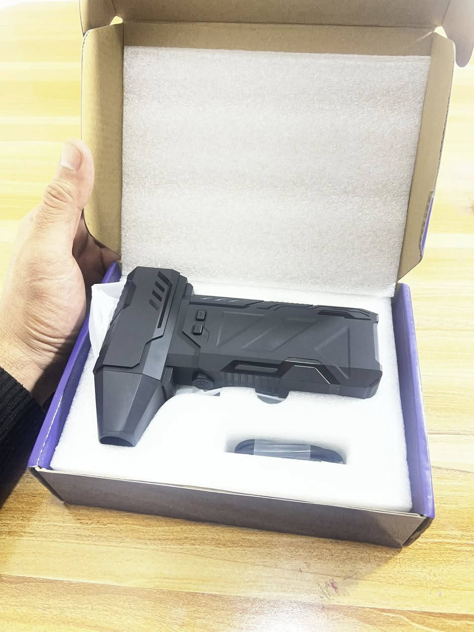 القطعة الحنينة والمفيدة الحجم الكبير مو صغير بلاور هواء الغني عن التعريف دوران 2500 بطارية 🔋 3000 ملي امبير 3 سرع بعدة بلوووك وشغلة واضح بالتصوير 😍


**إذا كنت صاحب هذا الإعلان وتريد حذفه لأي سبب، رجاءا أرسل رسالة إلى الدعم الفني**