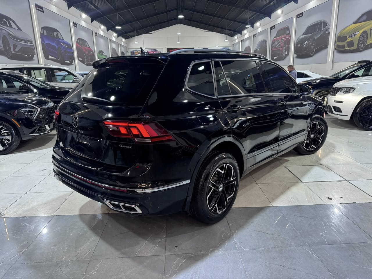 Volkswagen Tiguan 2023
سعر بلاشش ١٢٧$🔥🔒
0774 883 3883
0750 642 0644

محرك ٤ سلندر ٢٠٠٠ تيربو
دفع رباعی
مواصفات S
بصمة 
تشغيل عن بعد
كيج الكتروني 
وياله ١٩
كيج الكتروني
شاشة كبير
رادارات ٣٦٠ درجة
ماشية ٢٩ الاف مايل
❌ضرر ٤ قطع و شوية من قماره بجم سليم بدون دواخل
أرباك ستيرن و داشبورد اصلي ماطاك  ١٠٠❌١٠٠
سياره بدون رقم تترقم شمالي ١٥ ورقة
موجودة 📍اربيل معرض S.B cars

***********
***********

ملاحظة ❌عدنا خدمة اقساط اذا مقدمة(٨٠$)ثمانين ورقة

