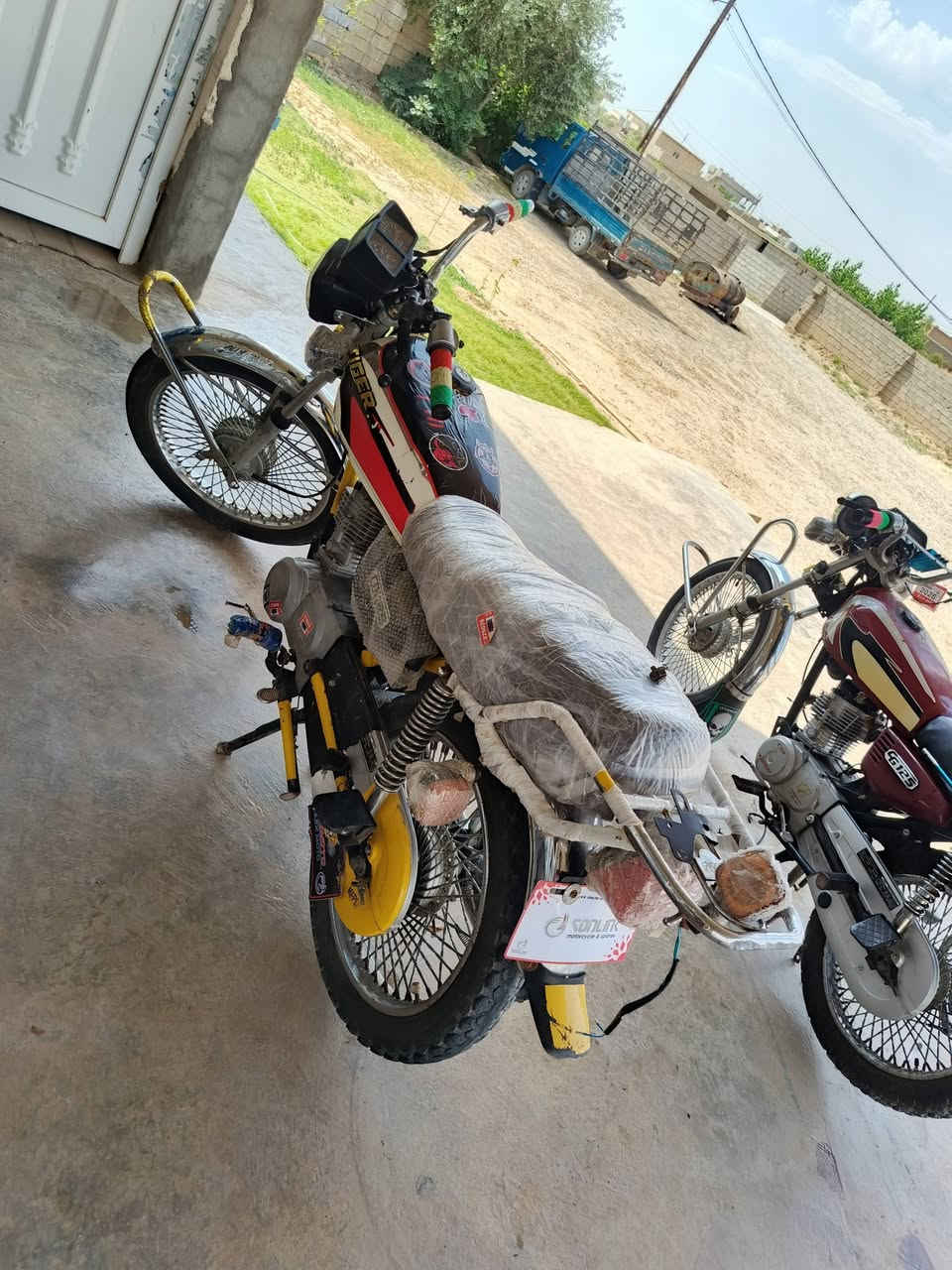 إسلام عليكم ماطورات عدد 2 النوعيه تايكر اربعه كير موديلات 20/نضيفات حيل محركات صافيه كهربائيت شغاله نشاط فول السعر اثنينهن ب 575 وبيهن مجال قليل اتصل وتدلل *********** ملاحضه يراه من مرواس ب 5كير موديل ٢٤ أو ٢٥ هم يرهم
