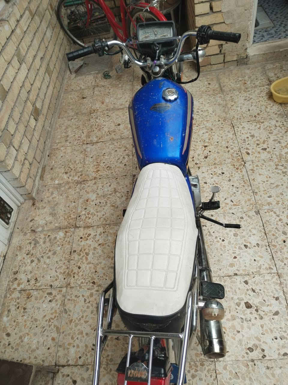 سيفان موديل ٢٠
اخوان الدراجه مال كراب
نمره الثالثه ماتعشق يعنه من الثاني كبل رابع
اوراق كامله مكينه خير من الله
هندر واحد
كهربائيات فقط الايت يشتغل ضفيره جديده بس ما اعرف اربطها
السعر نهائي ٢٥٠ مكاني بغداد الحسينيه ***********
