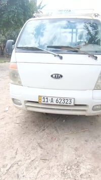 سياره موديل 2005 رقم بغداد انكليزي سنويه 2030سياره مكينه مسكر 3000 الع...