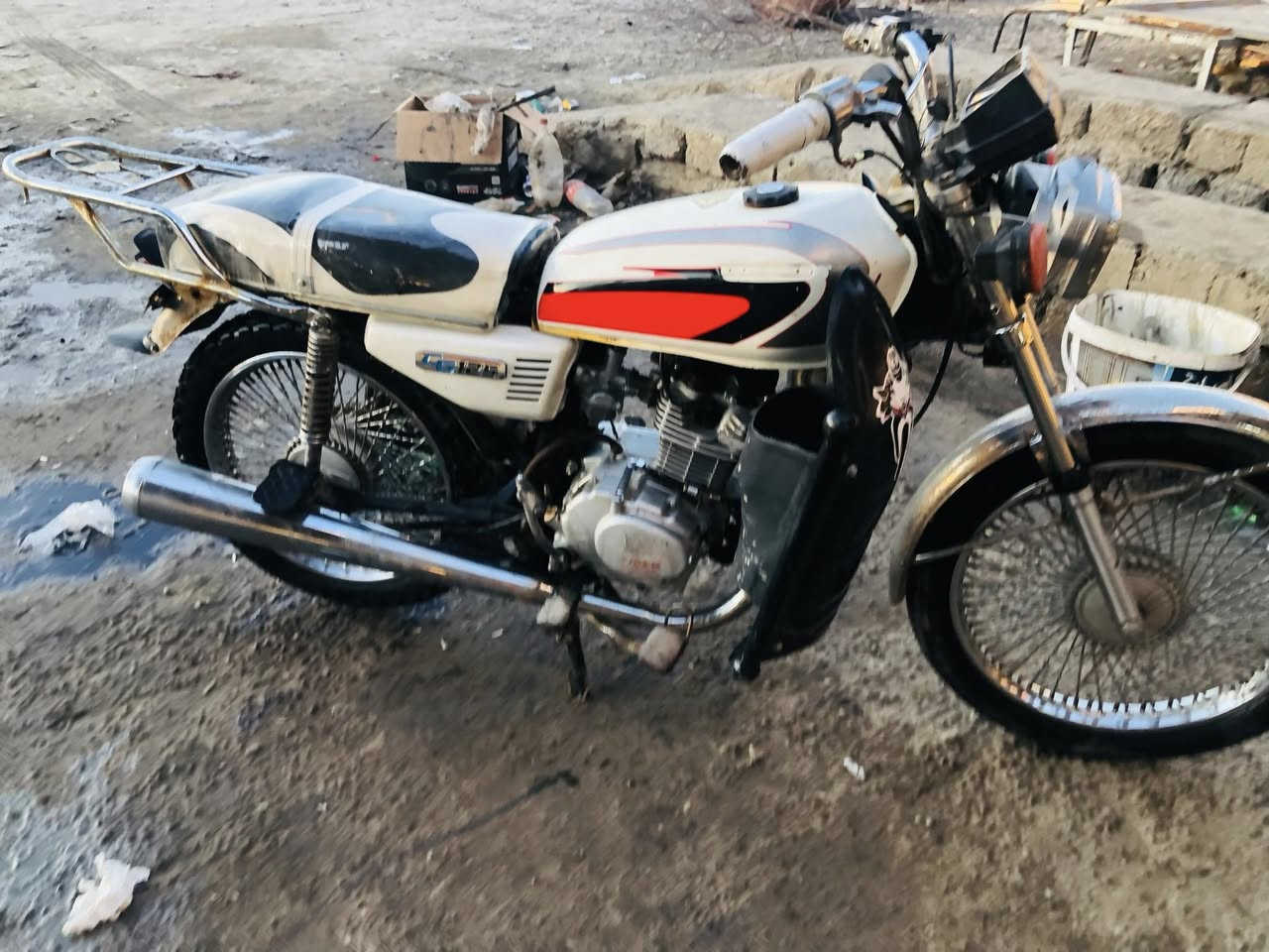 موطور موديل 2020 ما عايزه شي مكاني الحود.  ‭٠٧٧٧ ٦٣٥ ٥٤٧٨‬  خابر ودلل السعر 300وبي مجال
