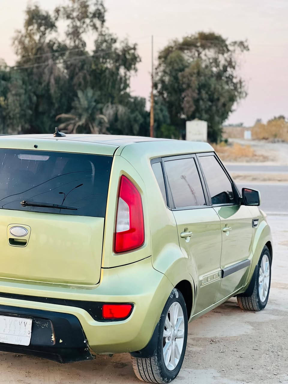 السلام عليكم
كيا صول 2013 امريكي بيها رشات صبغ اثر جراد بدون ضربه 

وبدون تبديل ليبل واحد كل السياره 

محرك كير حداديه تبريد تخم تاير شرط جاهزه مكاني بابل الشوملي السعر 83 وبيها مجال بسيط

***********
