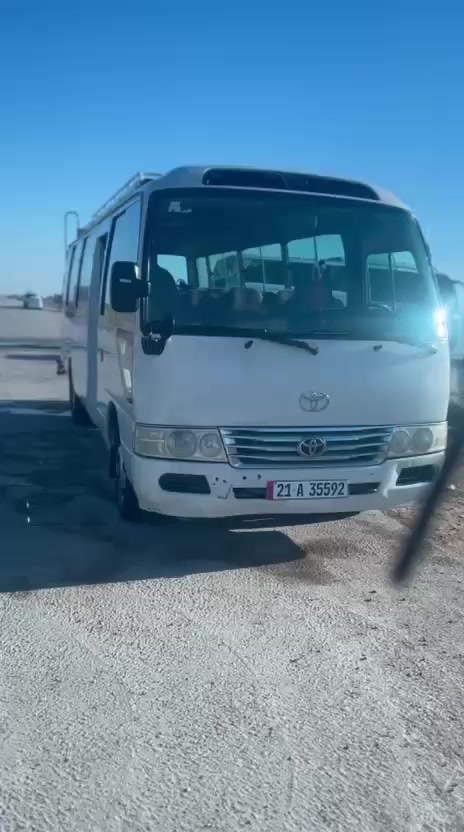 سلام عليكم كوستر مديل 2013 لل بيع سياره بيه صبق قليل قبل 10ايام شادله مكينه بيه غاز 80 بس مفصول مامستخدمه كشن ستاركس سياره جاهزه رقم شمالي 290 بيه مجال رقم صاحب السياره مكلف بل نشر ***********
