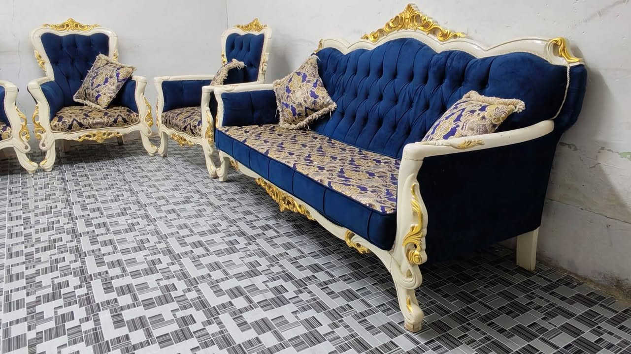 تخم للبيع ملكي زان تركي كلش نضيف 10مقاعد السعر 425العنوان كربلاء حي العامل يوجد توصيل داخل كربلاء الستفسار ***********
