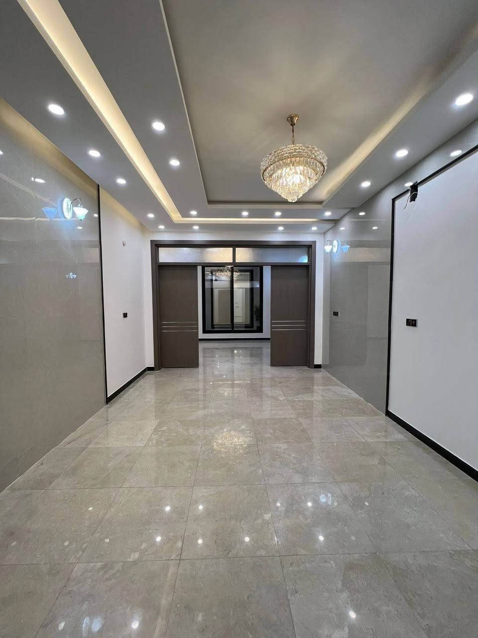 دار للبيع او المراوس حي الجامعة النجف الأشرف 
المساحة ٢٠٠م طابقين vip قطاع ٢٦
اربع غرف نوم
 موقع مميز خلف معرض الفنجان 

للاستفسار مراجعة مكتب الدر او إلاتصال ع الأرقام المذكورة 

***********ابو عباس سجاد العنتاكي 
يتوفر واتساب 

***********حسين الاعسم 
يتوفر واتساب 

#نستقبل_عروضكم_العقارية_في_كافة_احياء_النجف_الاشرف_اهلاً_وسهلاً النجف, العراق
