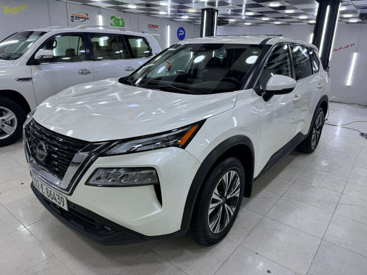 نيسان روج موديل 23 رقم اربيل فئه SV بصمه وشاشه وكامره ورادار امامي وخلفي وجانبي فور ويل محرك 3 بستم توربو ماشيه 45 الف ضررها تبديل باب خلف السايق فقط ايرباك برده فقط السعر 175 لعنوان كركوك *********** كركوك, العراق
