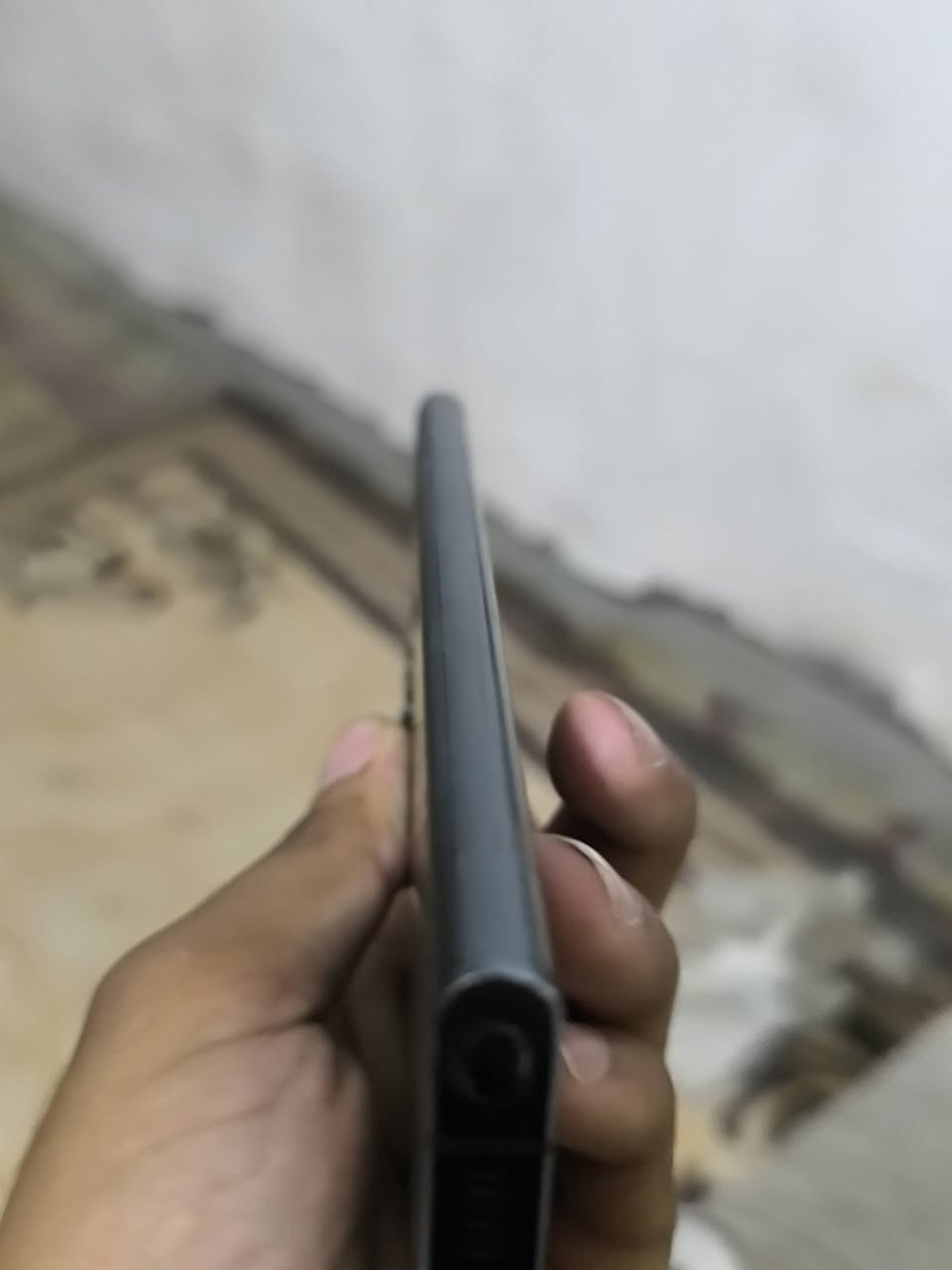 الترا اس 22 للبيع سعر 450 + بكاني بغداد +اقرلي شبي يلا طب خاص * تلفون جديد وكرتونته ويه بس بدون شاحنه * مبدل شاشا وكاله والكامره الاماميه بيه شوي وصخ يرادله تنضيف ما يكلف 5 تلايف *بس هذن بل جهاز *تواصل عل رقم *********** او خاص
