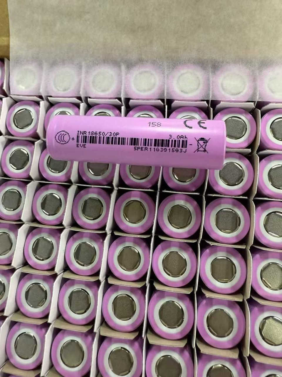 The EVE INR18650/30P 3.6V 3000mAh 10C Lithium ion battery cell 3000mah Li-ion battery electric motorcycles,electric bikes,electric tricycles,power tools,electric bicycles, electric drills,lawnmower batteries,etc.
The company is a leading battery supplier specializing in high quality battery solutions.our product range includes lithium ion battery,Lithium iron phosphate battery,Lifepo4,Sodium-ion batteries and nickel-metal hydride batteries,catering to various industries such as consumer electronics,power tools,Energy storage equipment,solar lighting,Electric tricycle,electric bike,Laptops,solar power,electric vehicles,photovoltaic energy storage,and renewable energy.


**إذا كنت صاحب هذا الإعلان وتريد حذفه لأي سبب، رجاءا أرسل رسالة إلى الدعم الفني**