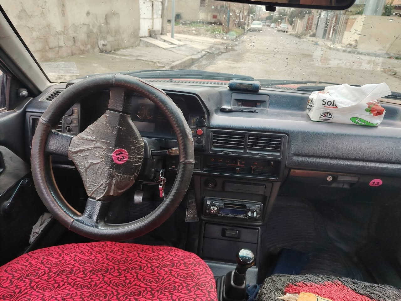 سيارة مازده ٣٢٣ موديل ٩٢ بيع مستعجل اخوان السياره نضيف مال جناي ابيع قدام العين رقم نينوى شرط الوكاله والتحويل كير محرك شرط وشوف العين يبري الذمه ابيع كدام العين اخوان اني ما بايع شري اني جناي السعر ٣٧ ورقه بي مجال قليل للتواصل
***********
