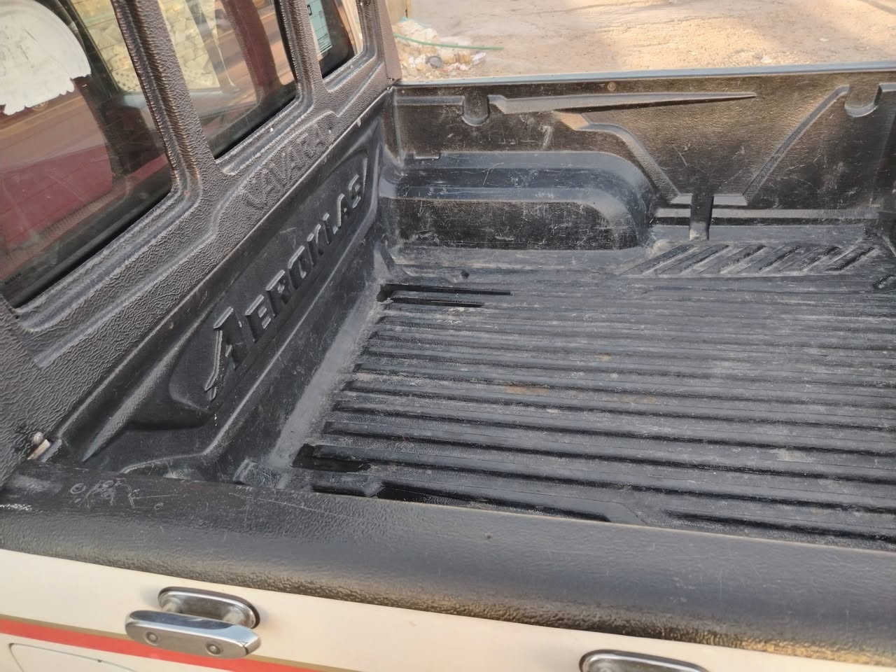 نيفاره ٢٠٠٨ كير عادي بسمي رقم دولي بغداد بيه بنيد مبدل مكاني بغداد السعر٨٠ وبيه مجال ***********
