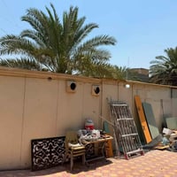 يوجد سندويج  البيع مستخدم ثابت حالين هوه محل طوله ١٣متر عرض ٥ متر يحتو...