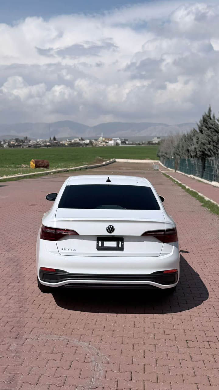 اسلام عليكوم 
فولكسواك جيتا 
موديل 2024
موسفات sport
سبخ ربع بولند بدون داخل راديتر بيلادي يرباك ستيرن سيستم 
سعر143و مجال 
عنوان عقره 
رقم تلفون وتساب ***********
رقم تلفون *********** اكر, نينوى
