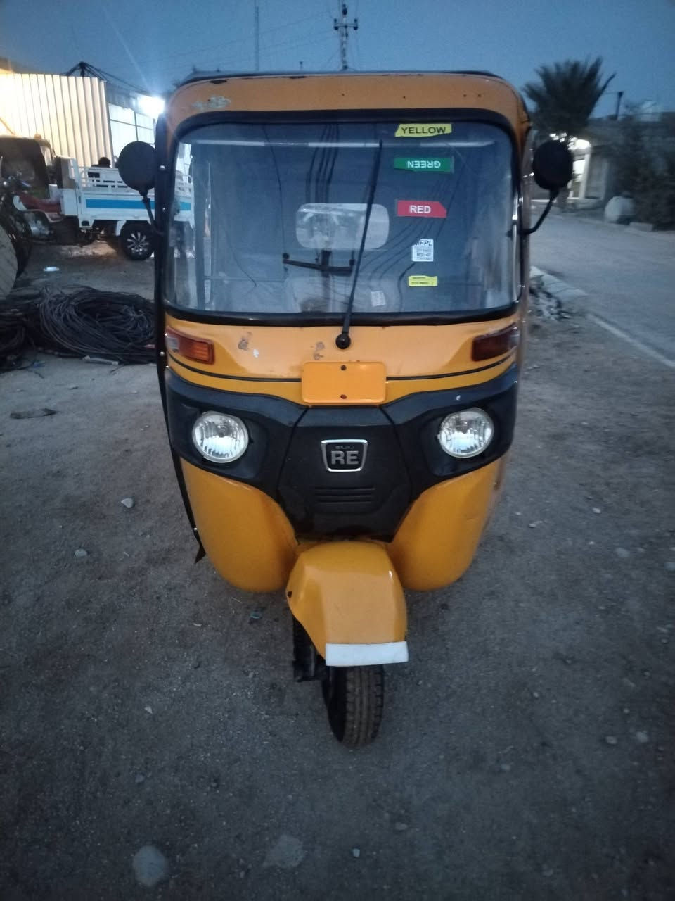 السلام عليكم
تكتك.للبيع ١٨ اوراق. معمره دواسات ولغد

محرك ٢٠ اخرس. تكتك حلو مناقصهه اي شي

سعر ٤ ونص.   موقع// ديالئ بلدروز //

للتصال ***********
