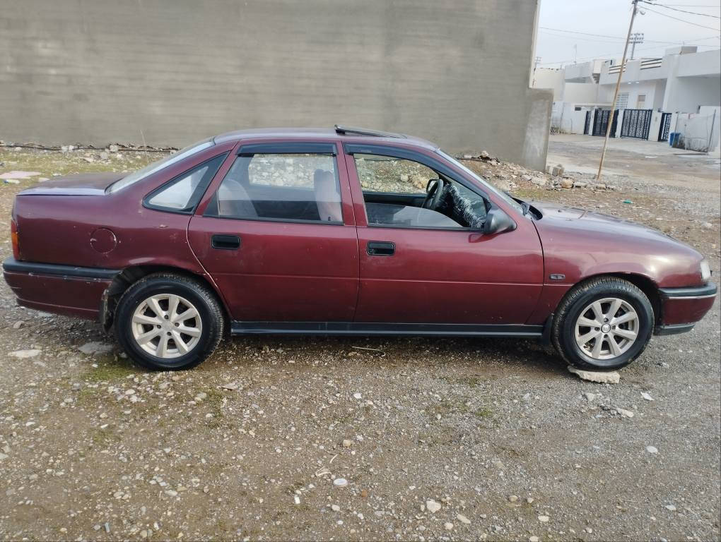 السَّلَاْمُ ‌‌عَلَیْکُم‌ ئۆپڵ ڤیکترا  سلاید مۆدێل 1989 ڕەقەم دەهۆک  مەکینە 20 گێڕ عادی دڕایڤ شەفت و گێڕ و مەکینە  بەشەرتی 10 فیتەر  بێ بوخار و دوکەڵ ، سەیارەکە لەڕووبەڕوو جوانترە   نرخ 28 گەڵا و مەجالێکی برایانە  ژ.م ***********  ***********
واتساب و ڤایبەر رانية, السليمانية
