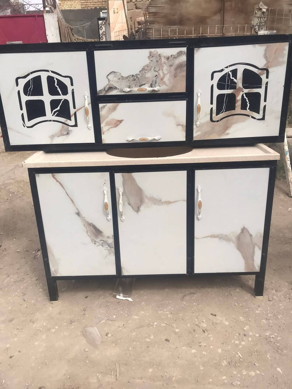 كاونترات مستخدمه للبيع 
*********** 
***********
بابل القاسم حي العسكري شارع سيد احمد
