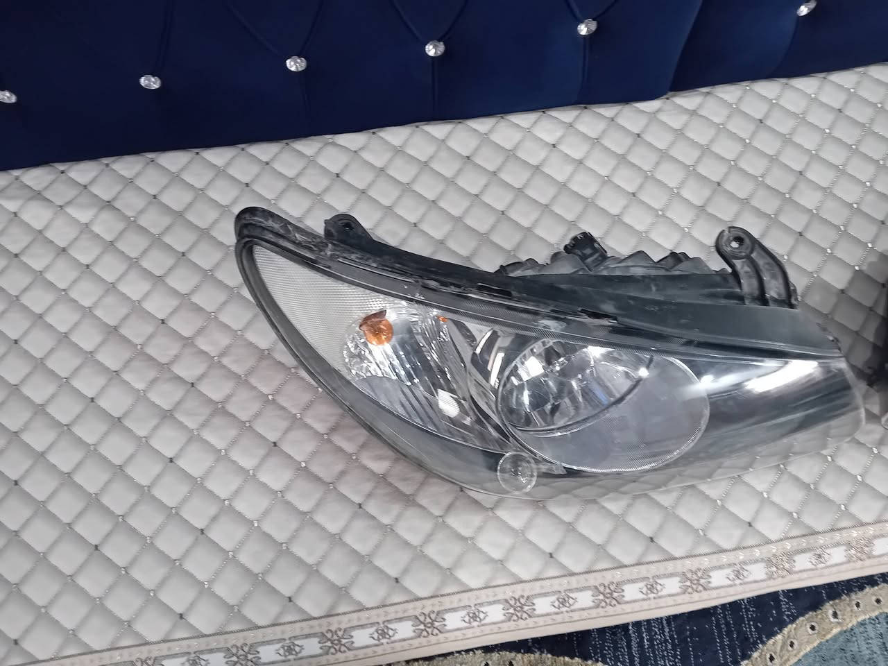 سلام عليكم دعاميه النتره
مع لايتات مبدل جامات مكاني موصل ايسر رقم ***********
