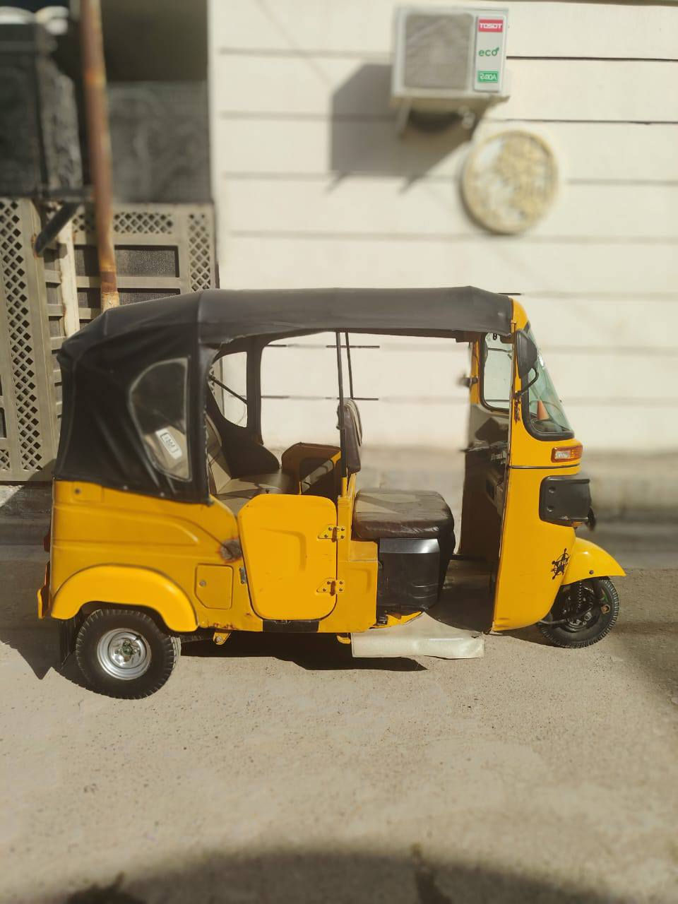 تكتك 21 اصولية اوراقهة كاملة بدون رقم  سعر 6600 مكان زعفرانية اربع شوارع***********
