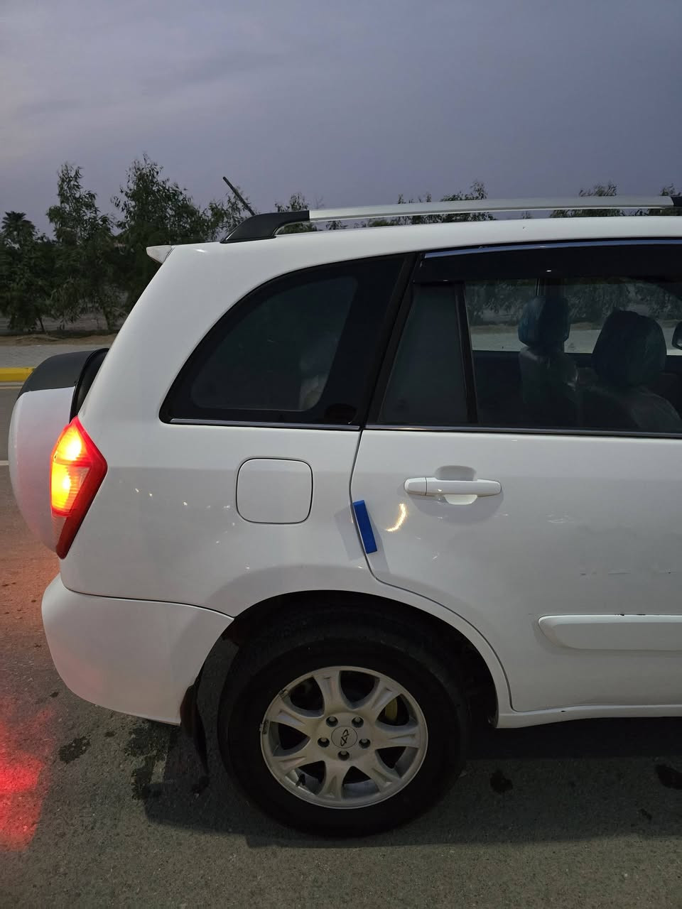 تيكو 2014 واسط [ ميكانيك ]
عليها ادامة كاملة ترايك وين ما تريد .

تدفئة و تبريد شغال فول .

كير و محرك خير من الله .

راديتر و منظومة مي جديدة .

تخم تاير جديد .

درايمات و دسكات تبديل جديد قبل شهر .

ما بيها خياس .

نوزلات بلكات قوايش كله جديد .

قبل يومين مبدل دهن شغل و اطلع .

سيارة جاهزة و حلوة و سعرها مناسب بيع مستعجل .
***********
