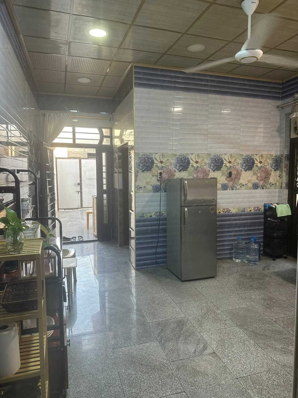 ‏يا الله دار للبيع طابو صرف نجف حي ميسان

‏ قطاع 15. المساحة 130 متر  شارع 12 طابق ونص

‏صب كونكريت بناء جناي الطابق الأول

‏غرفة.    صالة    مطبخ     استقبال   صحيات

‏داخلية.  وخارجية  الطابق الثاني. غرفة   صالة 

‏السعر   188  مليون. وبي مجال 
"""""""""""""""""""""""""""""""""""""""""""""""""""
               ‏مكتب أبو حوراء الحسناوي للعقار 

  ‏اتصال    ***********   و *********** 

   ‏أو مراجعة المكتب عنوان المكتب  نجف حي ميسان 

‏شارع الكيات مقابل سوق الأخير مكتب أبو حوراء الحسناوي 

‏عندك  عرصه أو بيت للبيع اتصل 
"""""""""""""""""""""""""""""""""""""""""""""""""""￼￼
