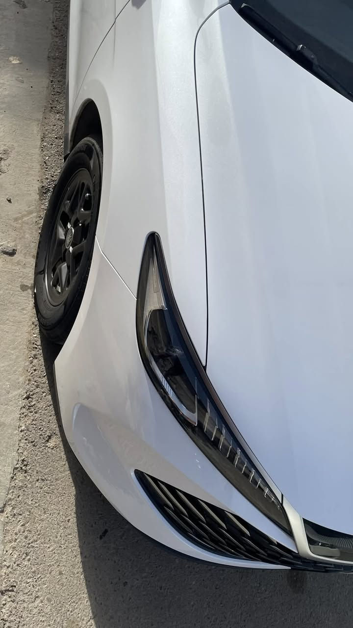 السلام عليكم
Byd qin plus 2025 

ماشية ٢٣ الف 
 كامل ملحقات 
رقم بغداد ( شبه مميز) باسمي تحويل وكالة ثاني يوم
بيها فطر ب الجامه الامامية 
سياره مدوشمه كاعية وصندوك 
+ كاعيات حوضية 

السعر خاص 

***********متواجد واتساب فقط
