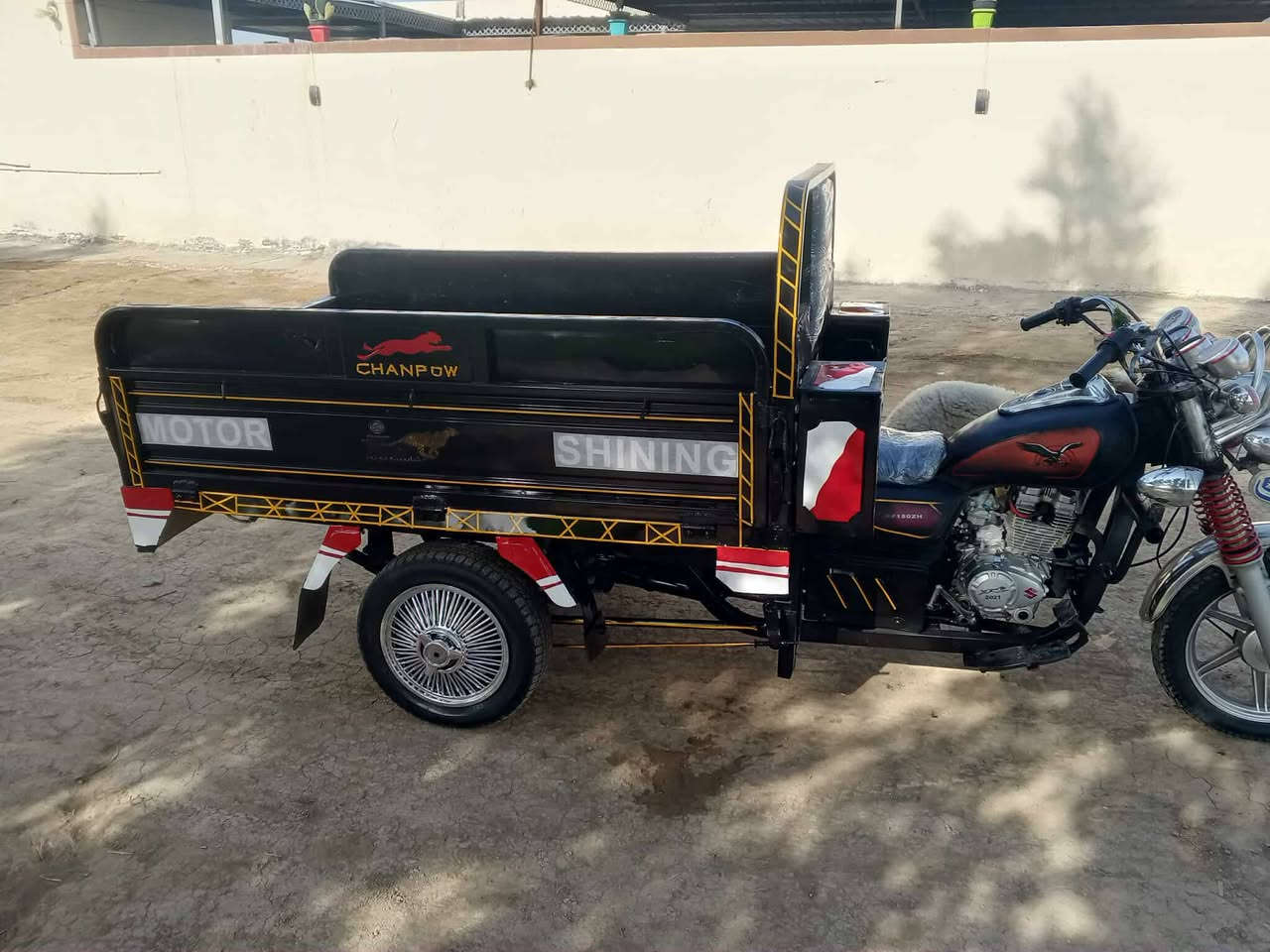 السلام عليكم ستوته للبيع موديل 18 ماكينه 23 اوراق اصولي ورقه وكيل ستوته جاهزه نقرهس ستوته مال جناي ما بيها اي نقص العنوان بابل الشوبلي السعر مليون و 300 بها مجال قليل للشراي ب العالم ***********
