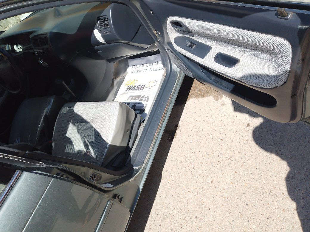 السلام عليكم اخوان كورولا للبيع رقم بغداد مشروع وطني تحويل مباشر سياره مكفوله من الضربه مكينه كير تخنتير والكيب ريمون تقفيل تفتيح كهربائياتها كلها شغاله تبريد ثلج العنوان واسط النعمانيه السعر 65 بها مجال بسيط رقم الهاتف ***********
