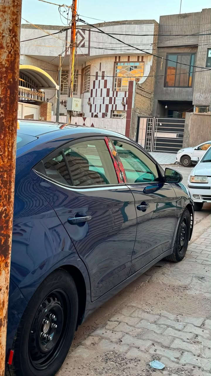 🚗 للبيع هونداي إلنترا
* محرك 2.0

* العداد: 96 ألف ميل

* السيارة باسمي

* سنوية مجددة لغاية 2028

* شاشة كبيرة

* 3 أنظمة قيادة

* مثبت سرعة

* قيادة ذاتية

الصيانة:

* كير جديد

* مكينة جديدة

* منظومة تبريد جديدة

* حدادية جديدة

ملاحظة: سيارة مكفولة بيها

طخه بلدوسة وتم تصليحها.

السيارة نظيفة وشرط المداور،  

💰 السعر: (130وبيه مجال )

📍 الموقع: (النجف)

للاستفسار التواصل على الخاص أو الاتصال ***********
