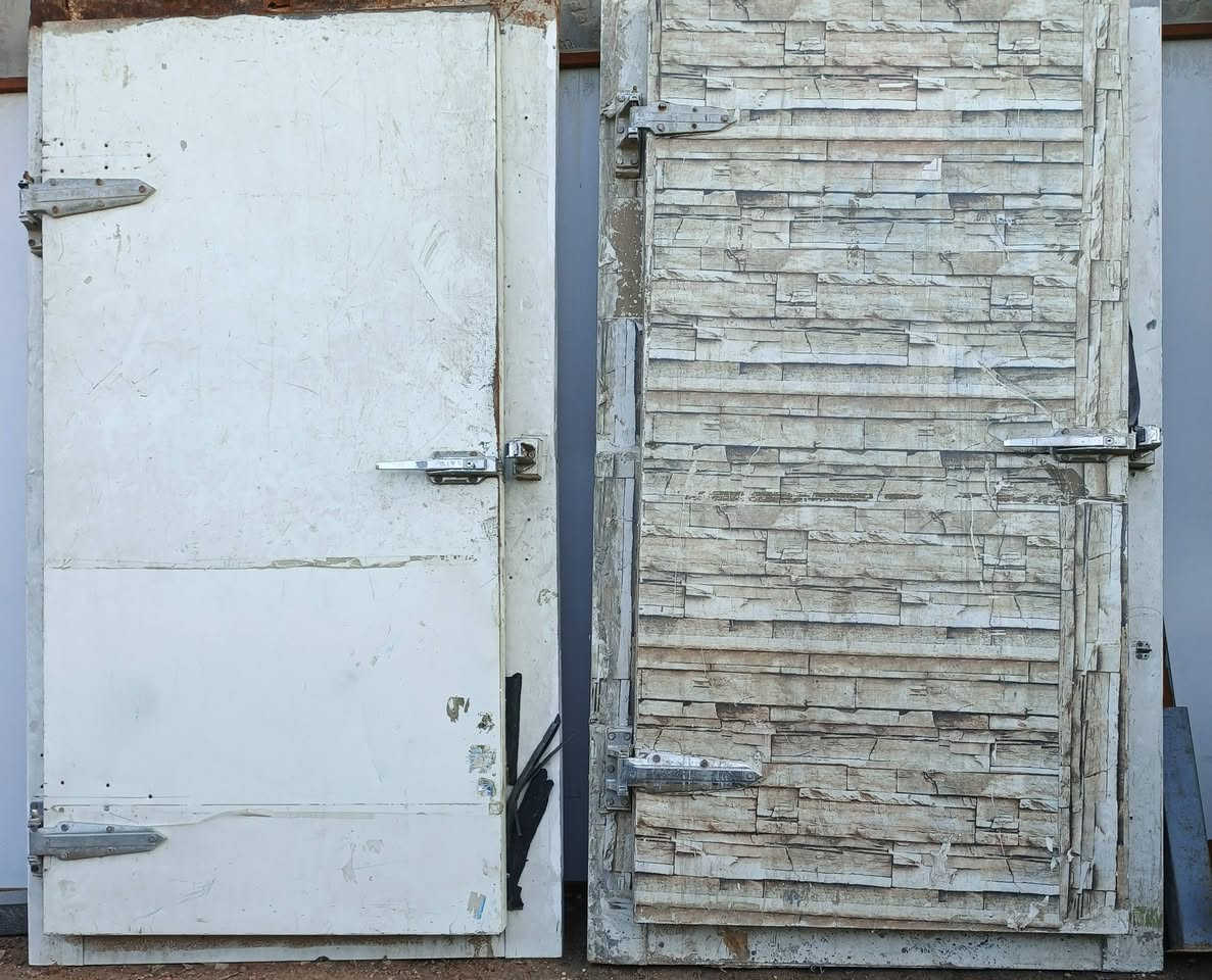 السلام عليكم
جام خانه عدد ٣ و بيبان  للبيع  المكان نجف قرب قريت الغدير  ***********  ، ***********
